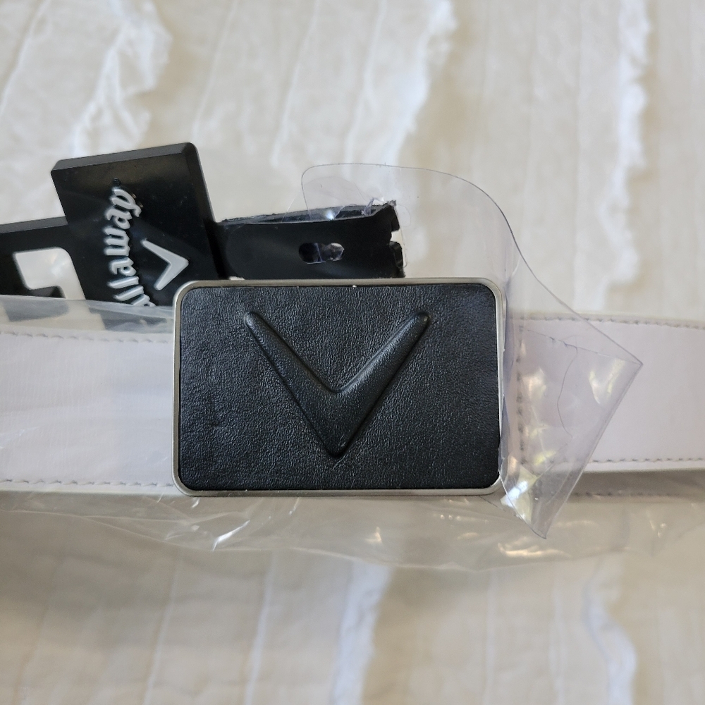 Callaway Golf Belt Genuine Leather White With Black Leather Buckle 44 NWT